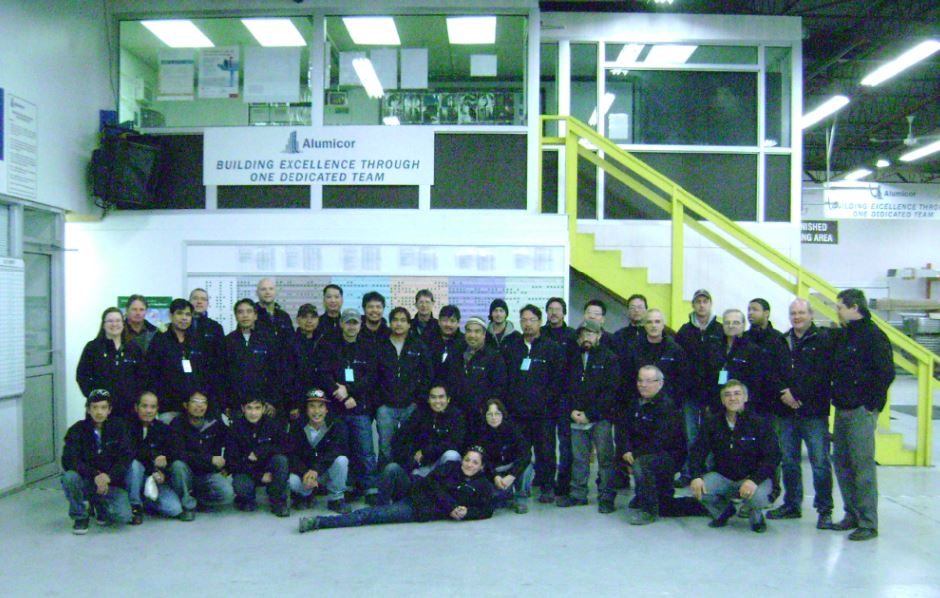 Alumicor team photo | Photo de l'équipe d'Alumicor